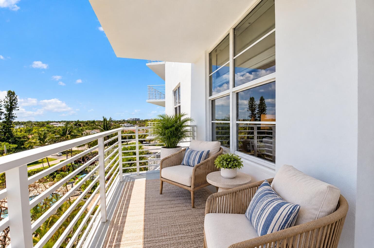 Sunny Coastal Balcony Retreat