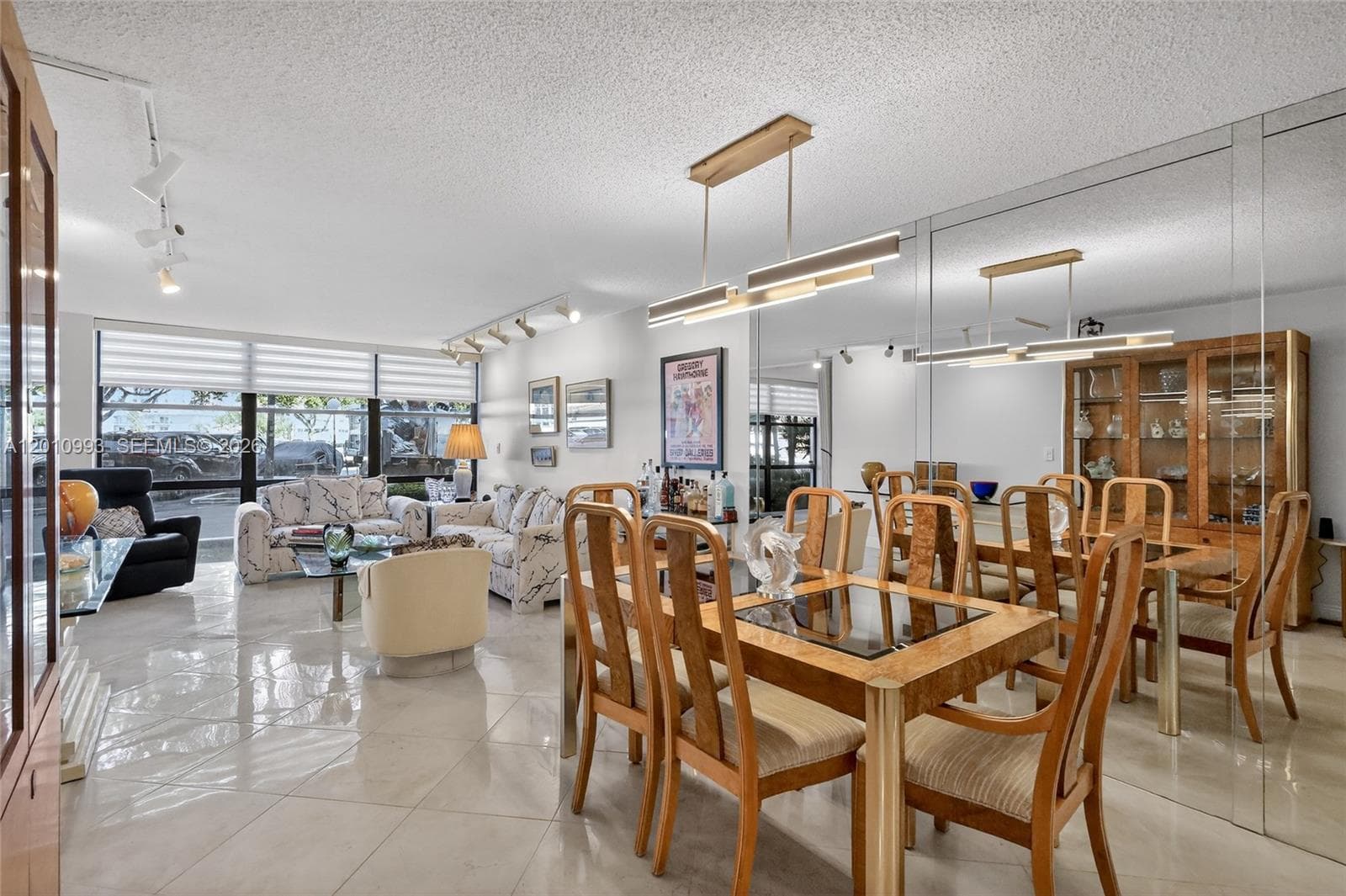 OCEANVIEW PARK CONDO · #104 in Hallandale Beach - Photo 6
