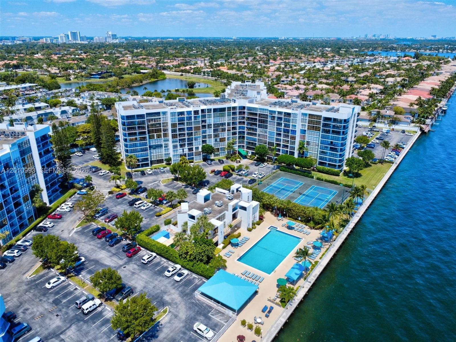 OCEANVIEW PARK CONDO · #104 in Hallandale Beach - Photo 16
