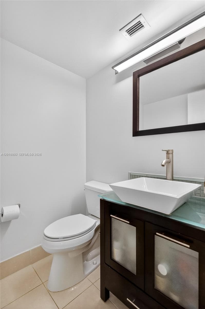 OCEANVIEW PARK CONDO · #104 in Hallandale Beach - Photo 30