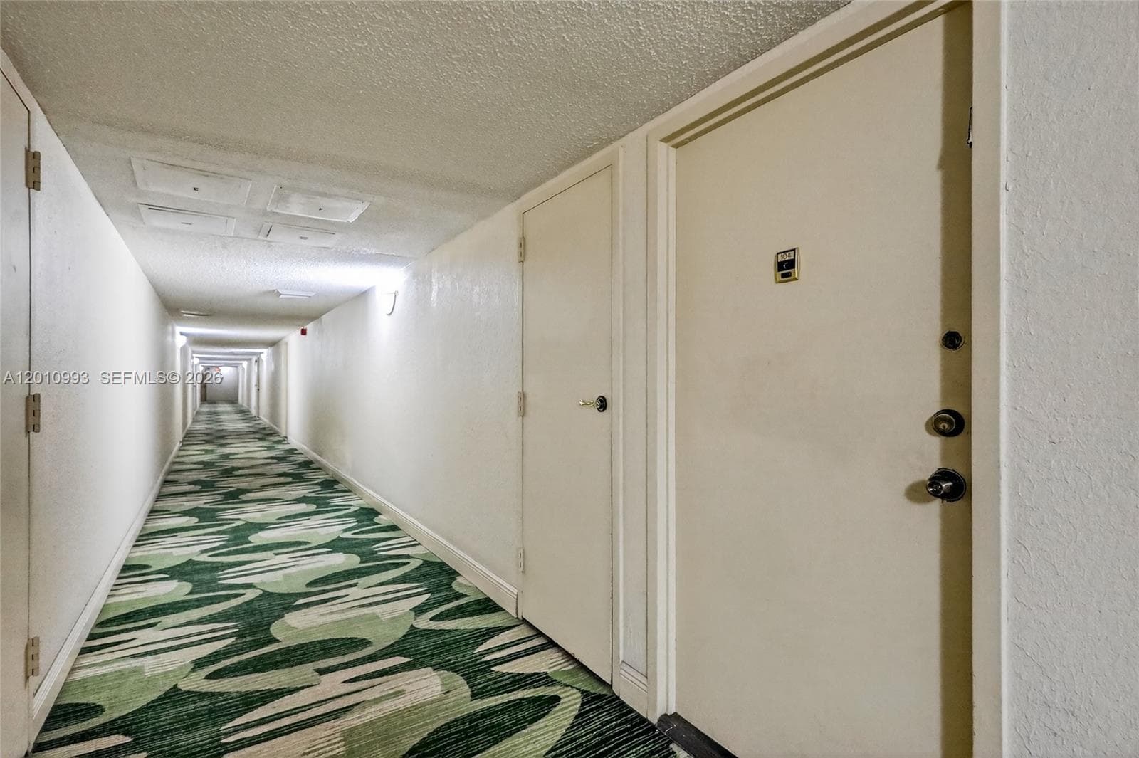 OCEANVIEW PARK CONDO · #104 in Hallandale Beach - Photo 59