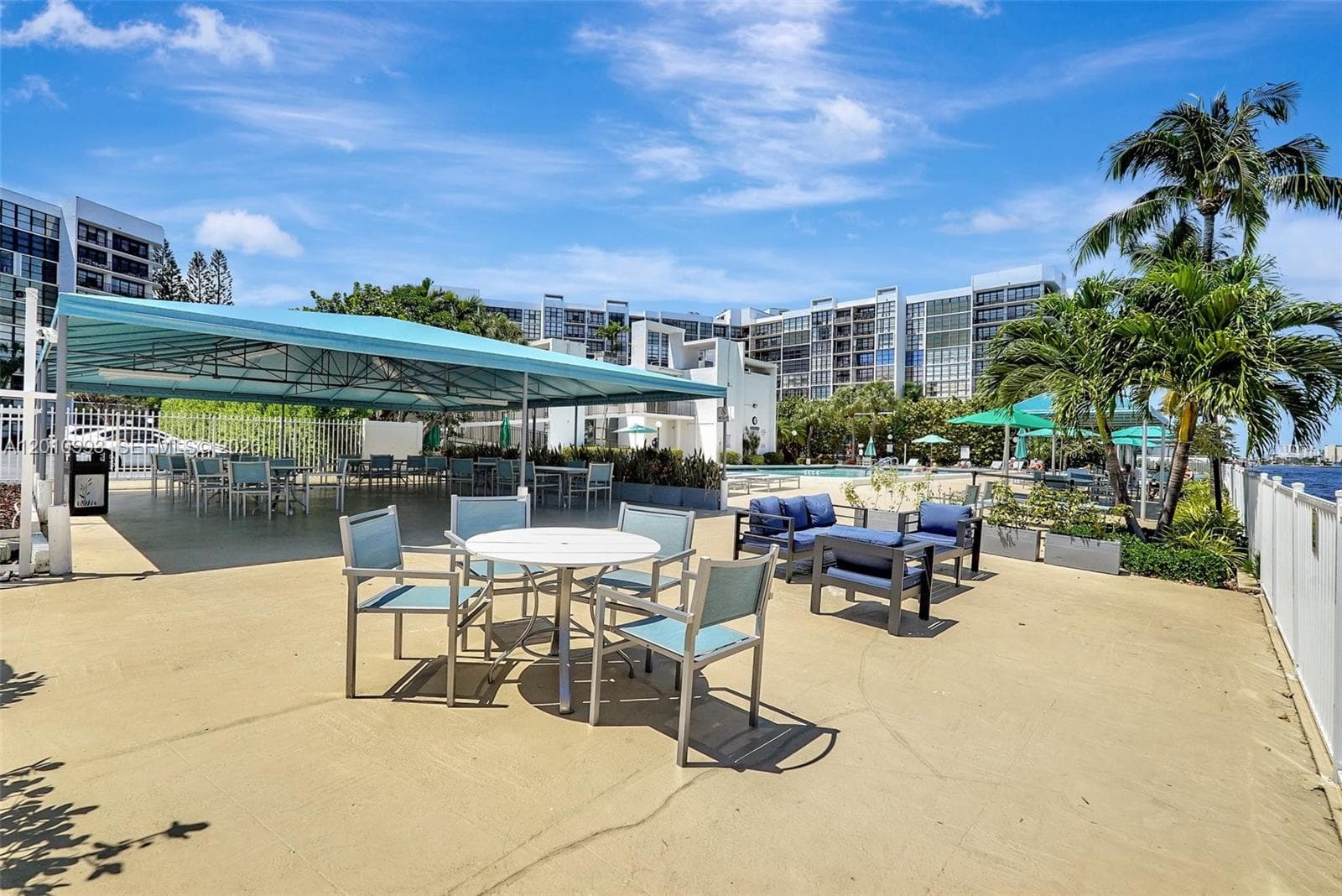 OCEANVIEW PARK CONDO · #104 in Hallandale Beach - Photo 58