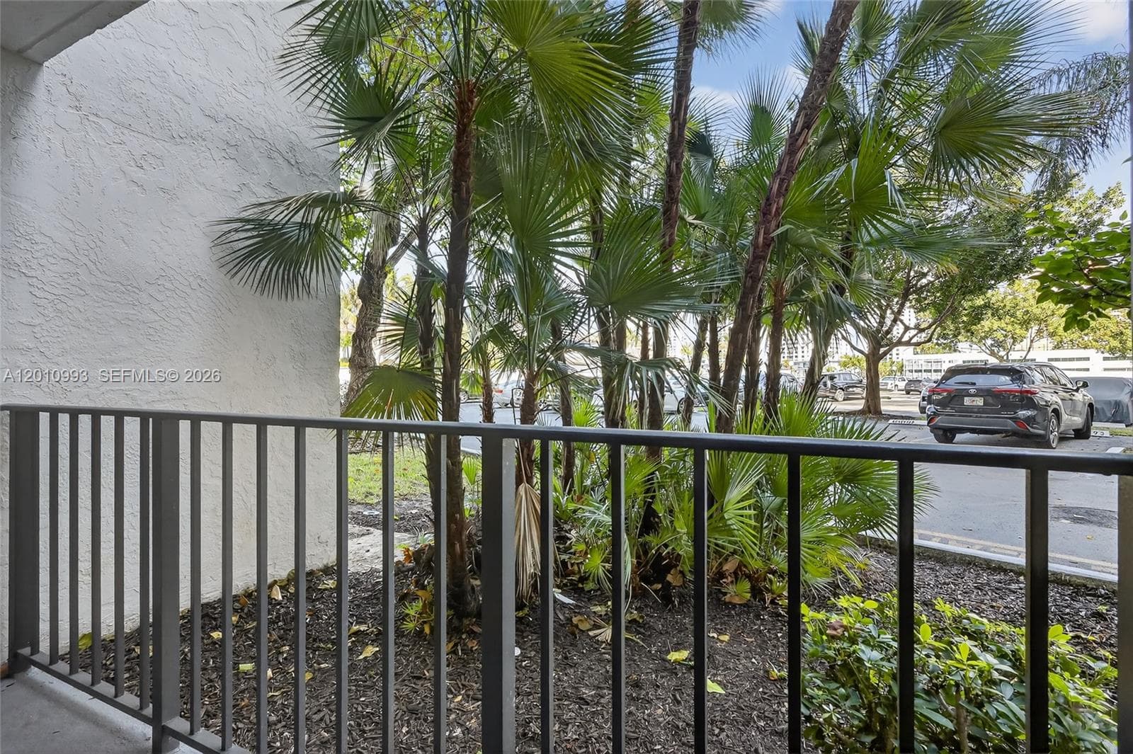 OCEANVIEW PARK CONDO · #104 in Hallandale Beach - Photo 44