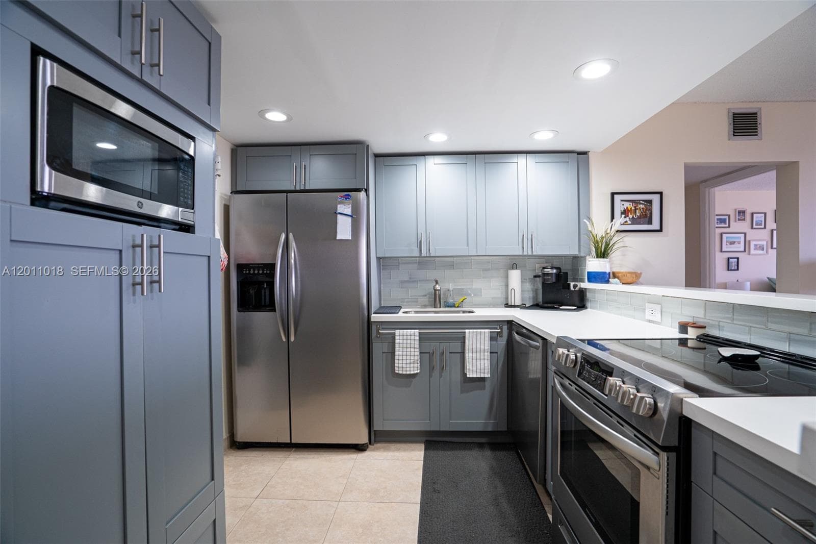 THE OLYMPUS CONDO PHASE · #1008 in Hallandale Beach - Photo 4