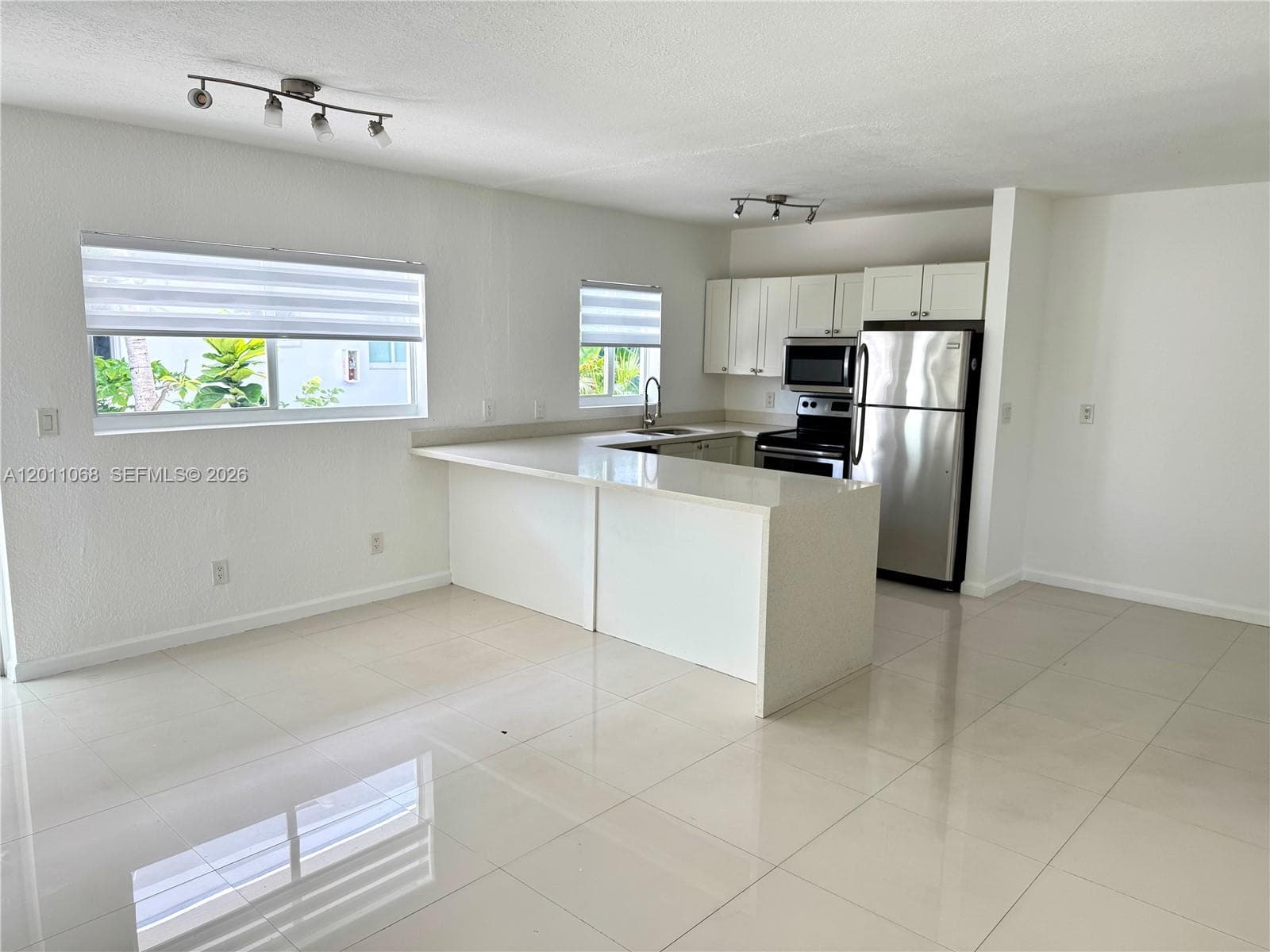 BISCAYNE BCH SUB · #9 in Miami Beach - Photo 1