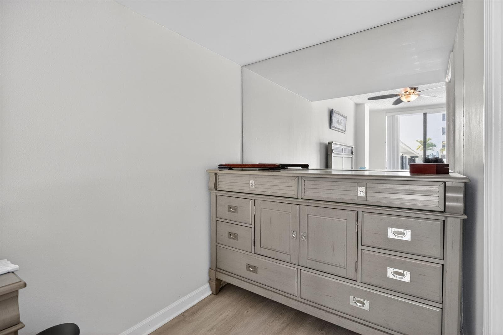 Primary Dresser