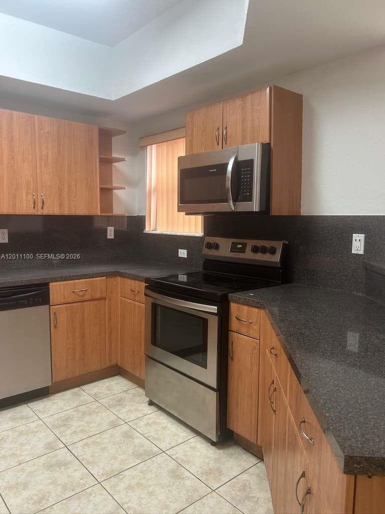760 SW 6th Ct #. photo 2