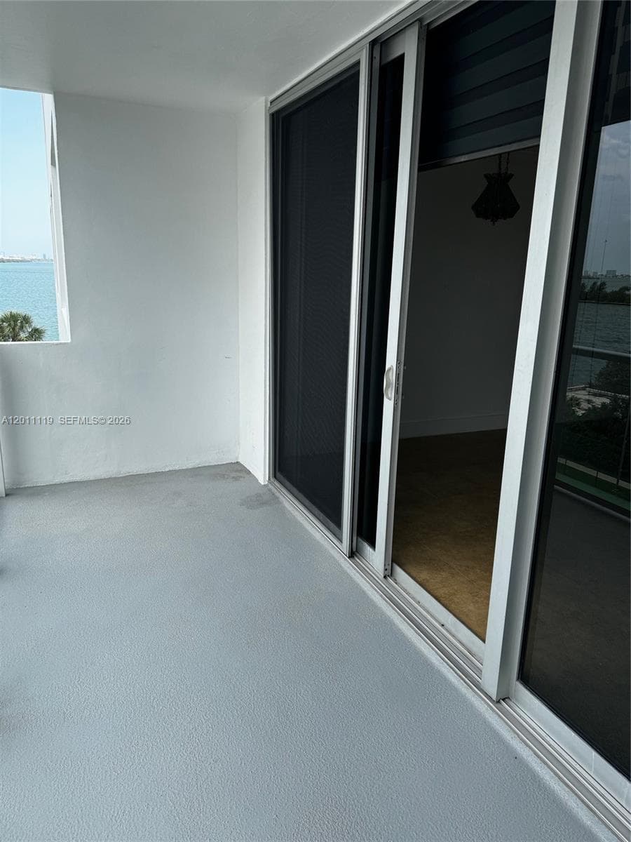 BAY PARK TOWERS CONDO · #512 in Miami - Photo 5