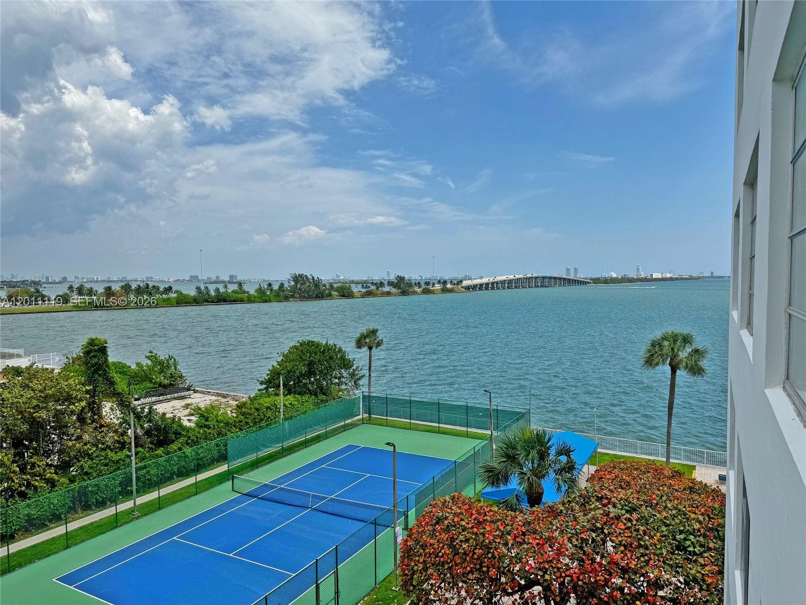 BAY PARK TOWERS CONDO · #512 in Miami - Photo 4