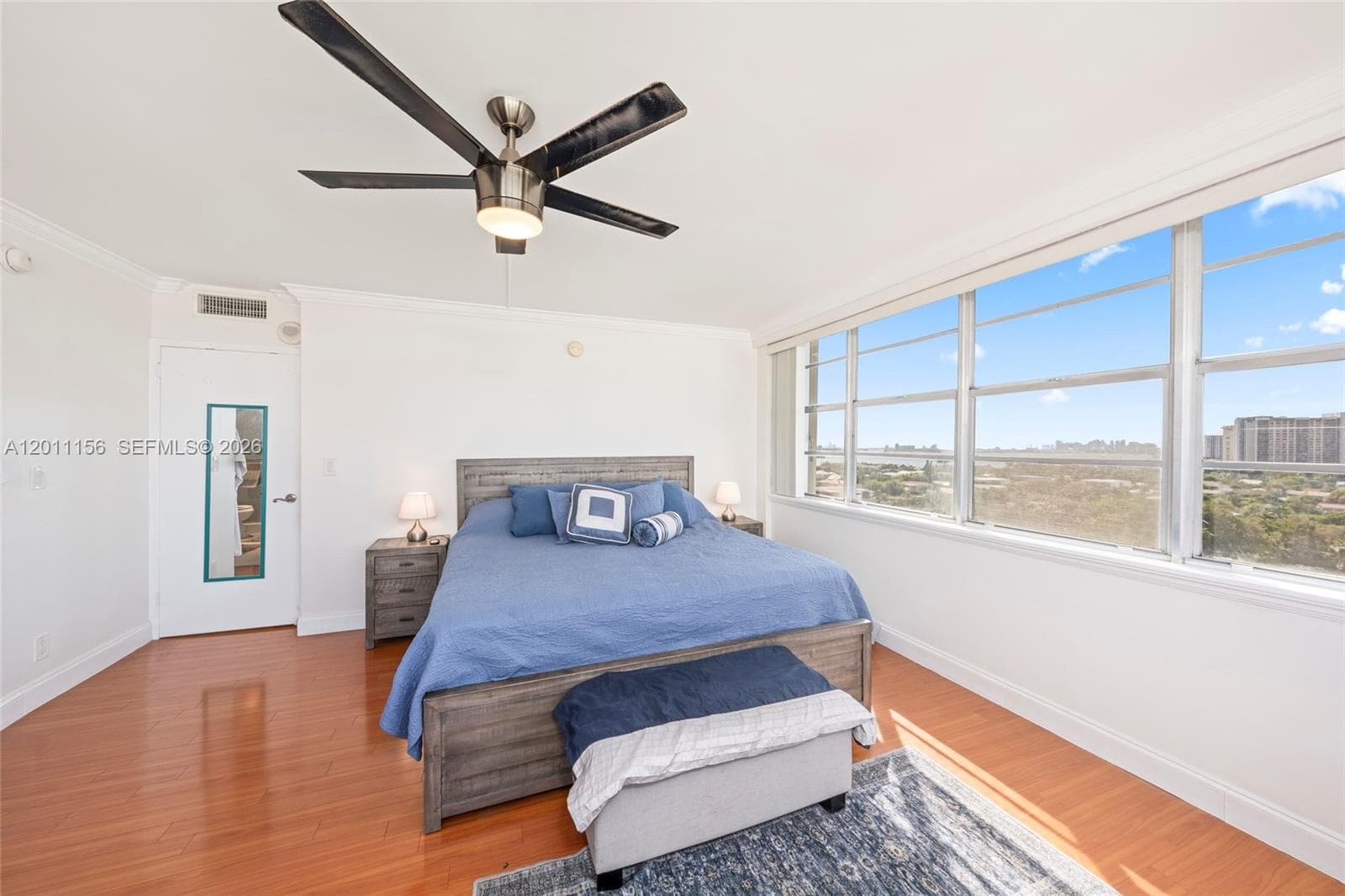 Corner room & Water views