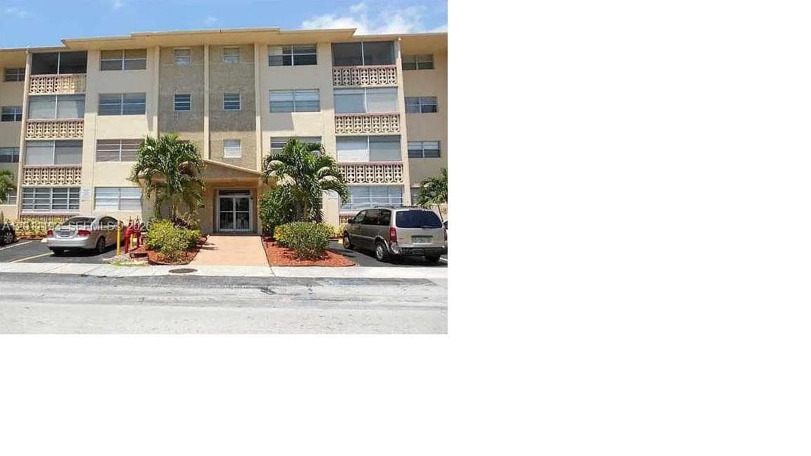 TURF CONDO · #201 in Hallandale Beach - Photo 16