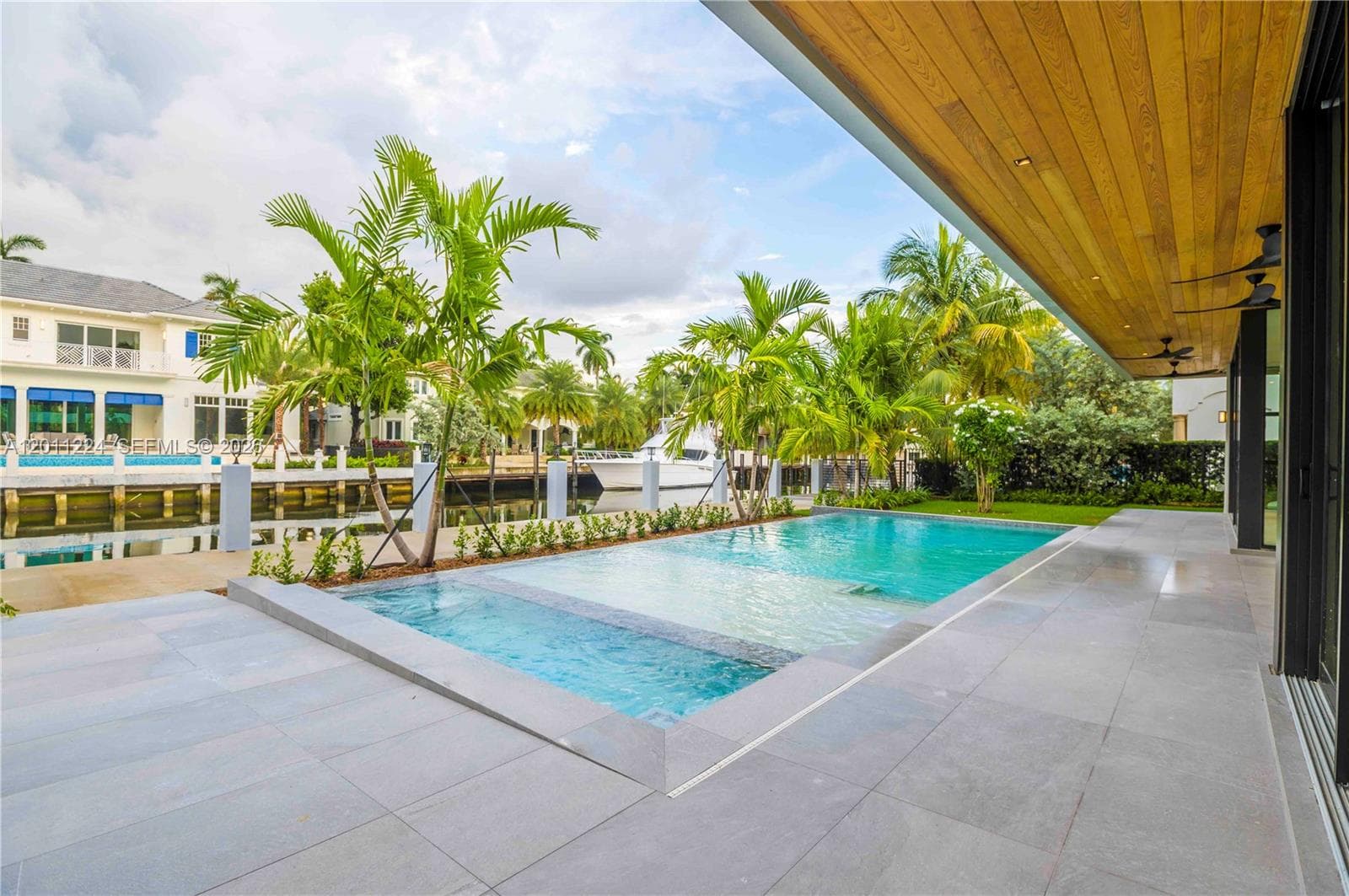 401 Royal Plaza Dr #na photo 11