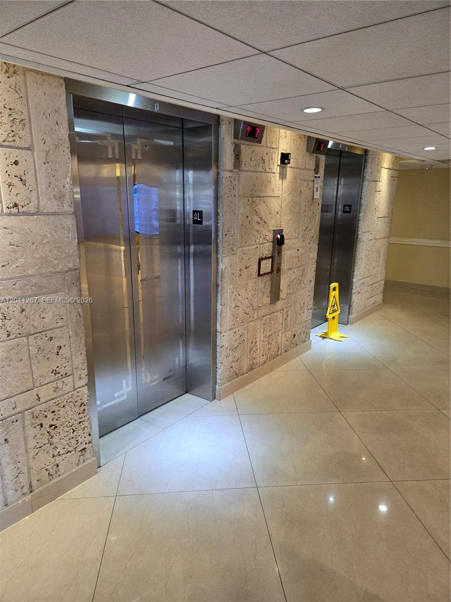 WINSTON TOWERS 700 CONDO · #1207 in Sunny Isles Beach - Photo 37