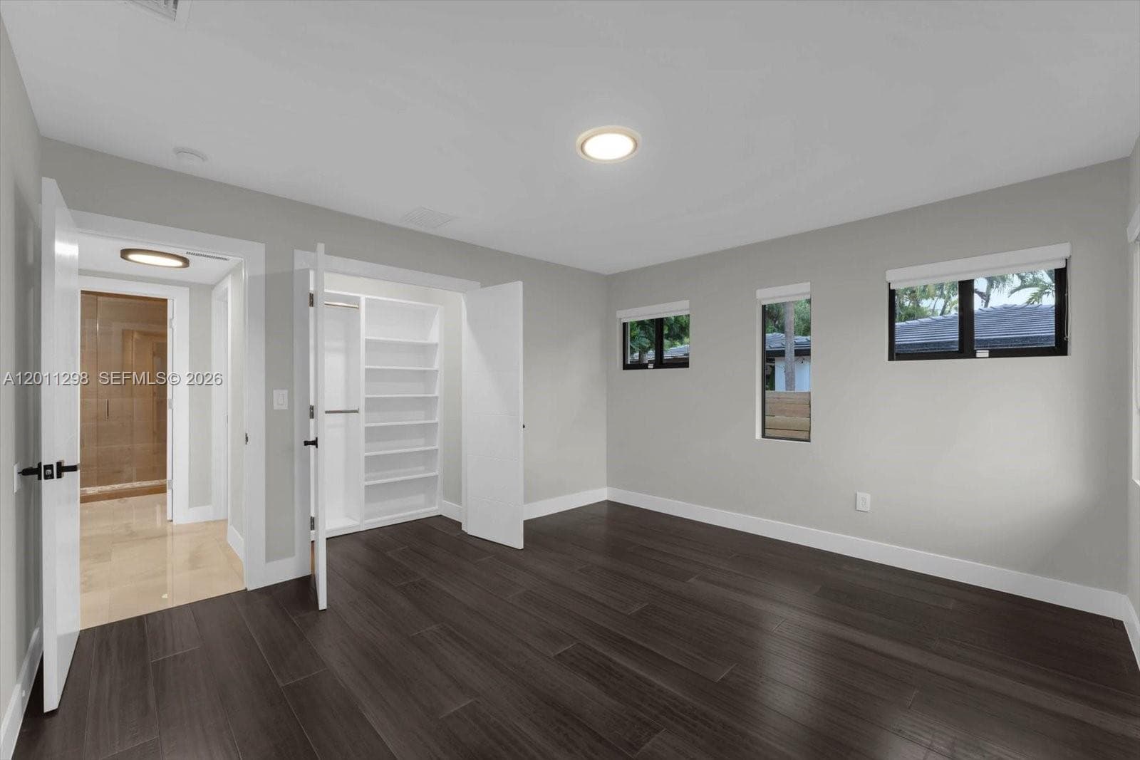 29 NE 95th St photo 22