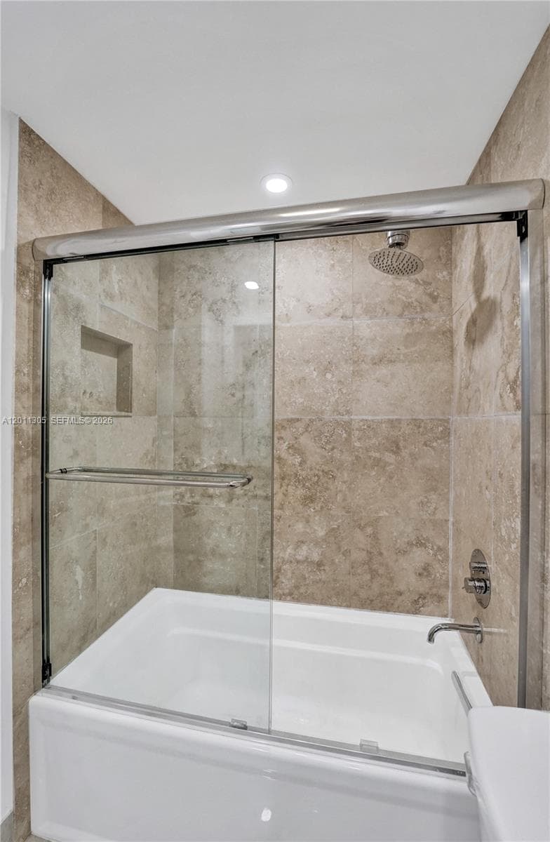 Fairways Riviera · #204 in Hallandale Beach - Photo 21