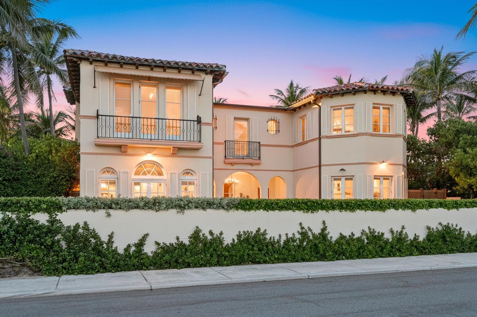 240 N Ocean Boulevard