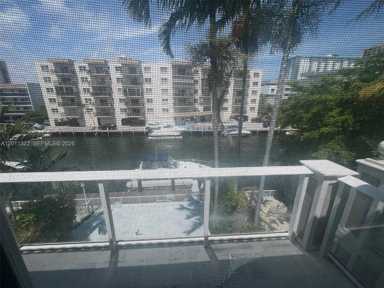 3915 NE 168th St #3915 photo 21