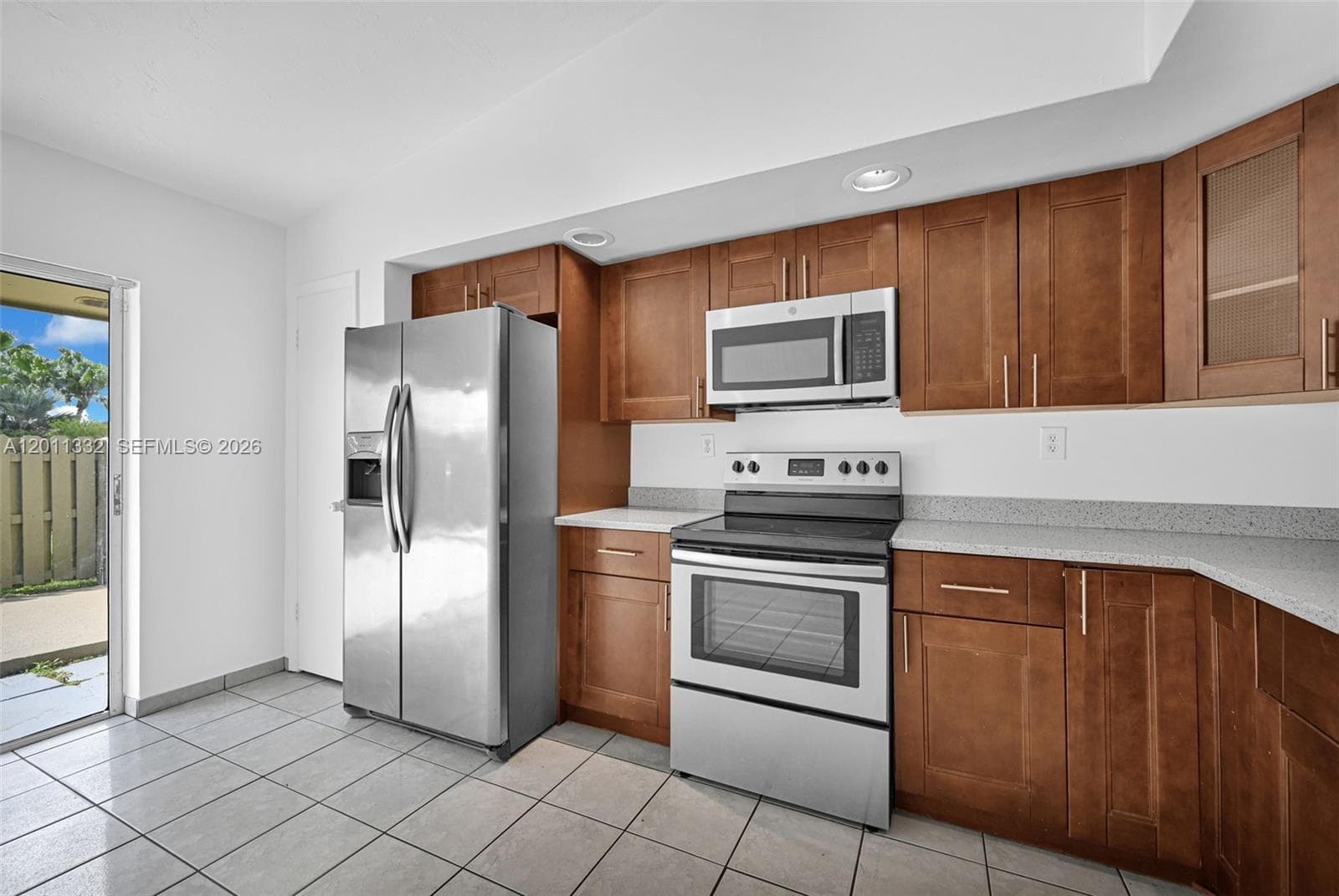 12438 SW 115th Ter photo 6