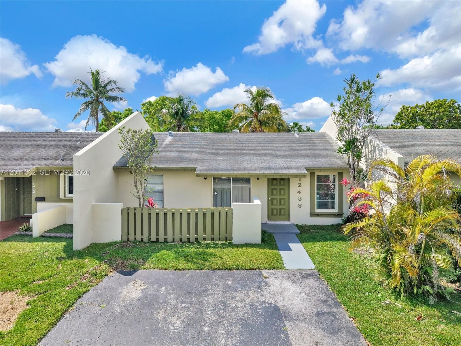 12438 SW 115th Ter photo 25