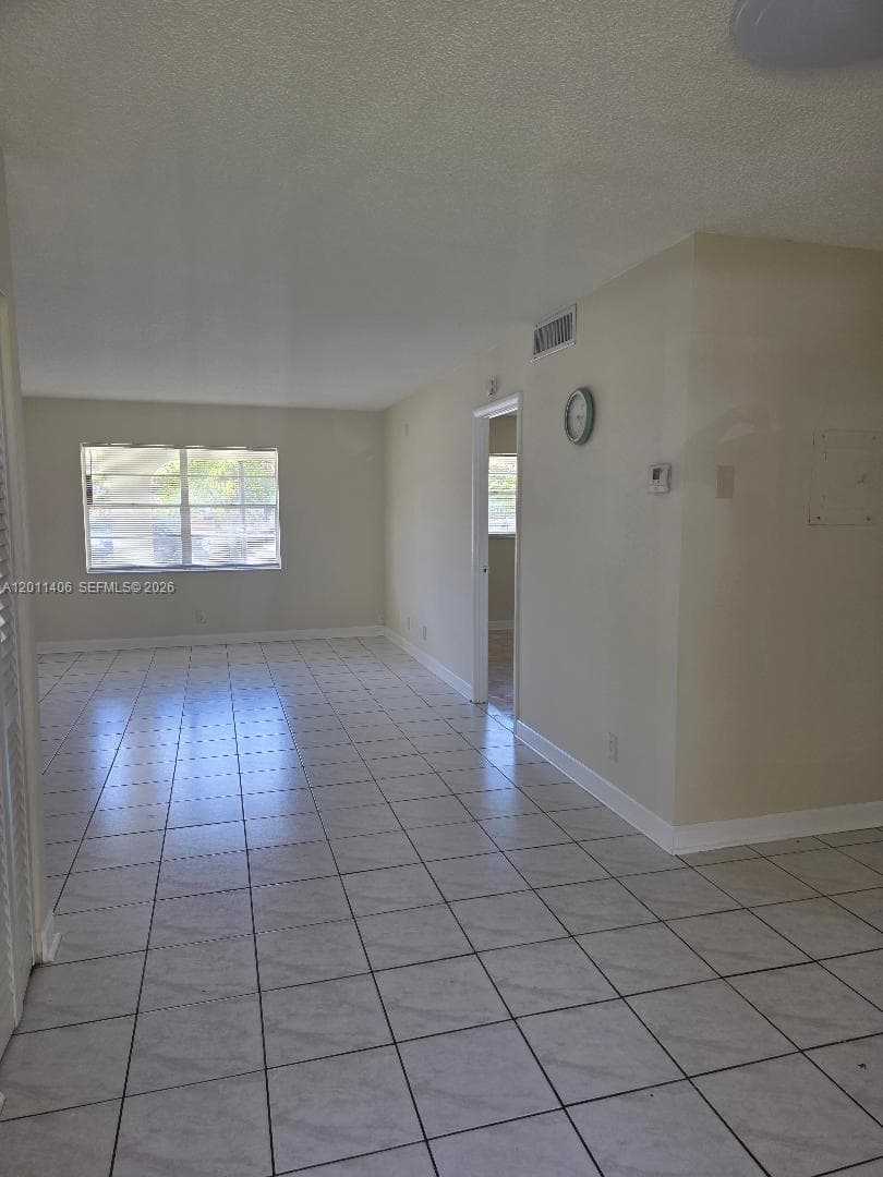 MOFFETT PLACE CONDO · #107 in Hallandale Beach - Photo 13