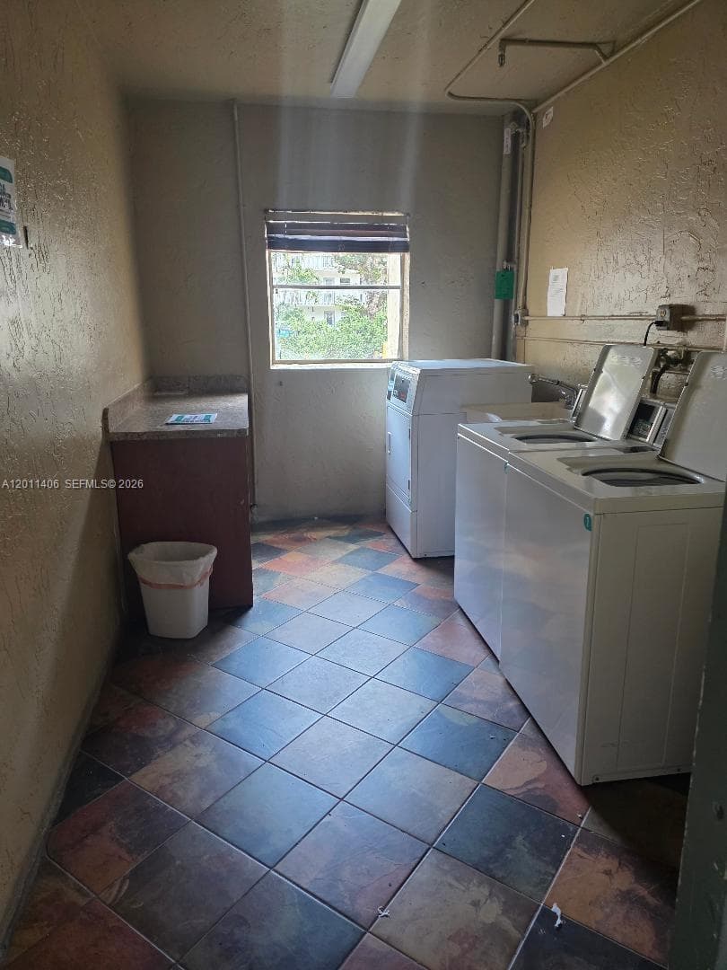 MOFFETT PLACE CONDO · #107 in Hallandale Beach - Photo 7
