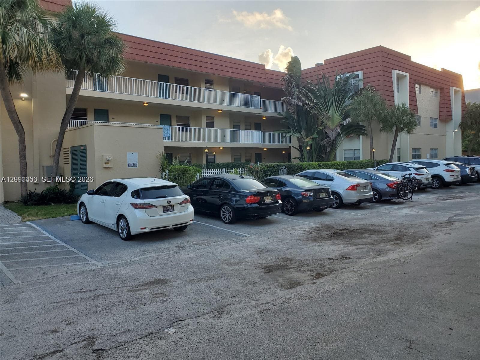 MOFFETT PLACE CONDO · #107 in Hallandale Beach - Photo 1