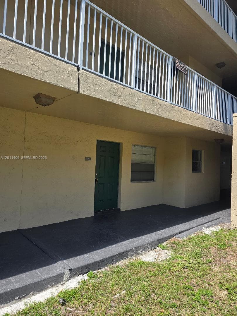 MOFFETT PLACE CONDO · #107 in Hallandale Beach - Photo 5
