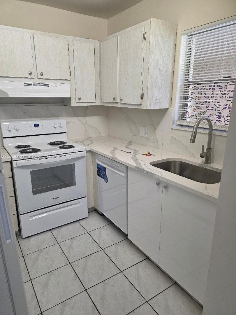 MOFFETT PLACE CONDO · #107 in Hallandale Beach - Photo 14