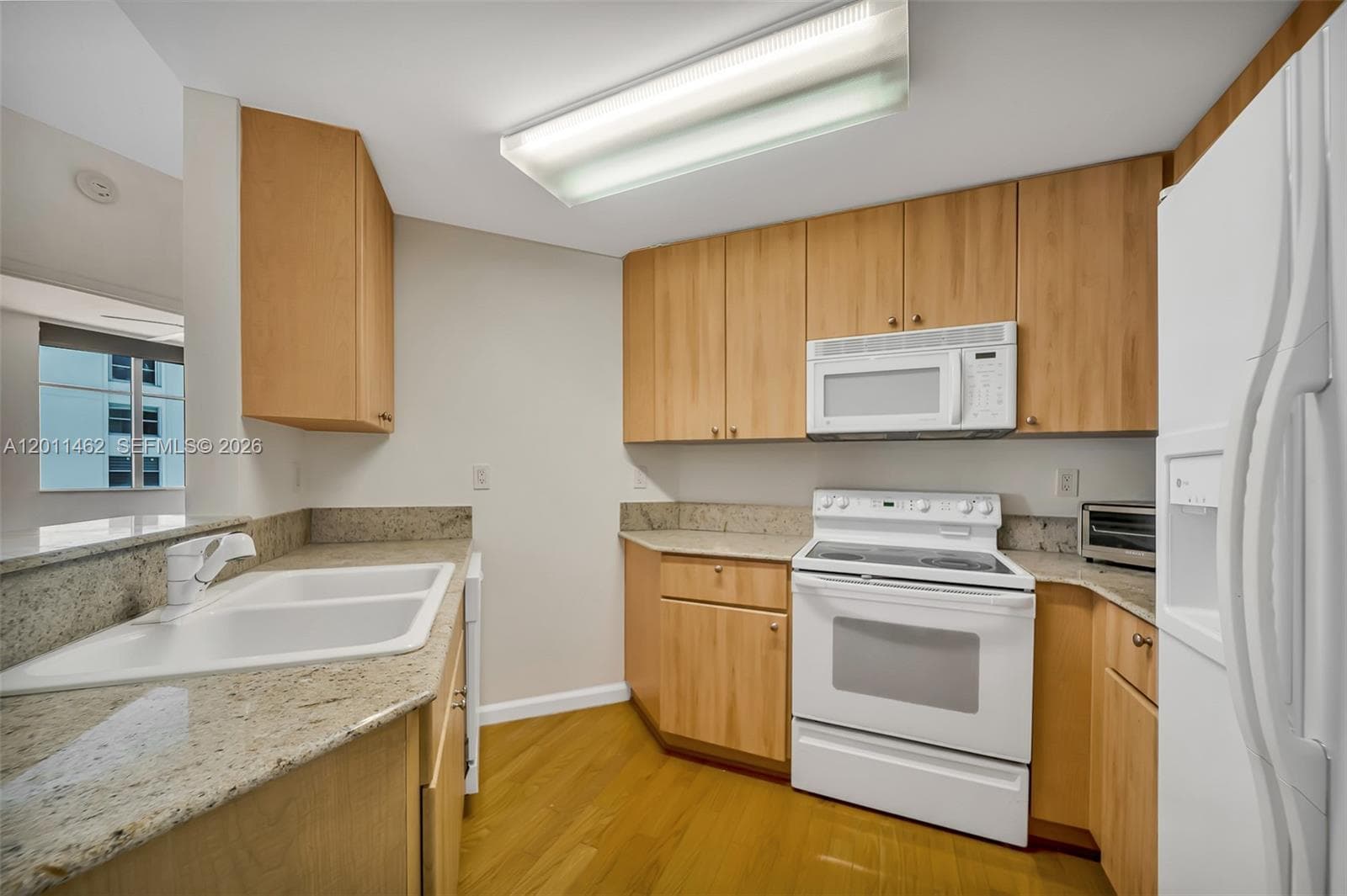 THE VISTAS CONDO · #603 in Miami Beach - Photo 8