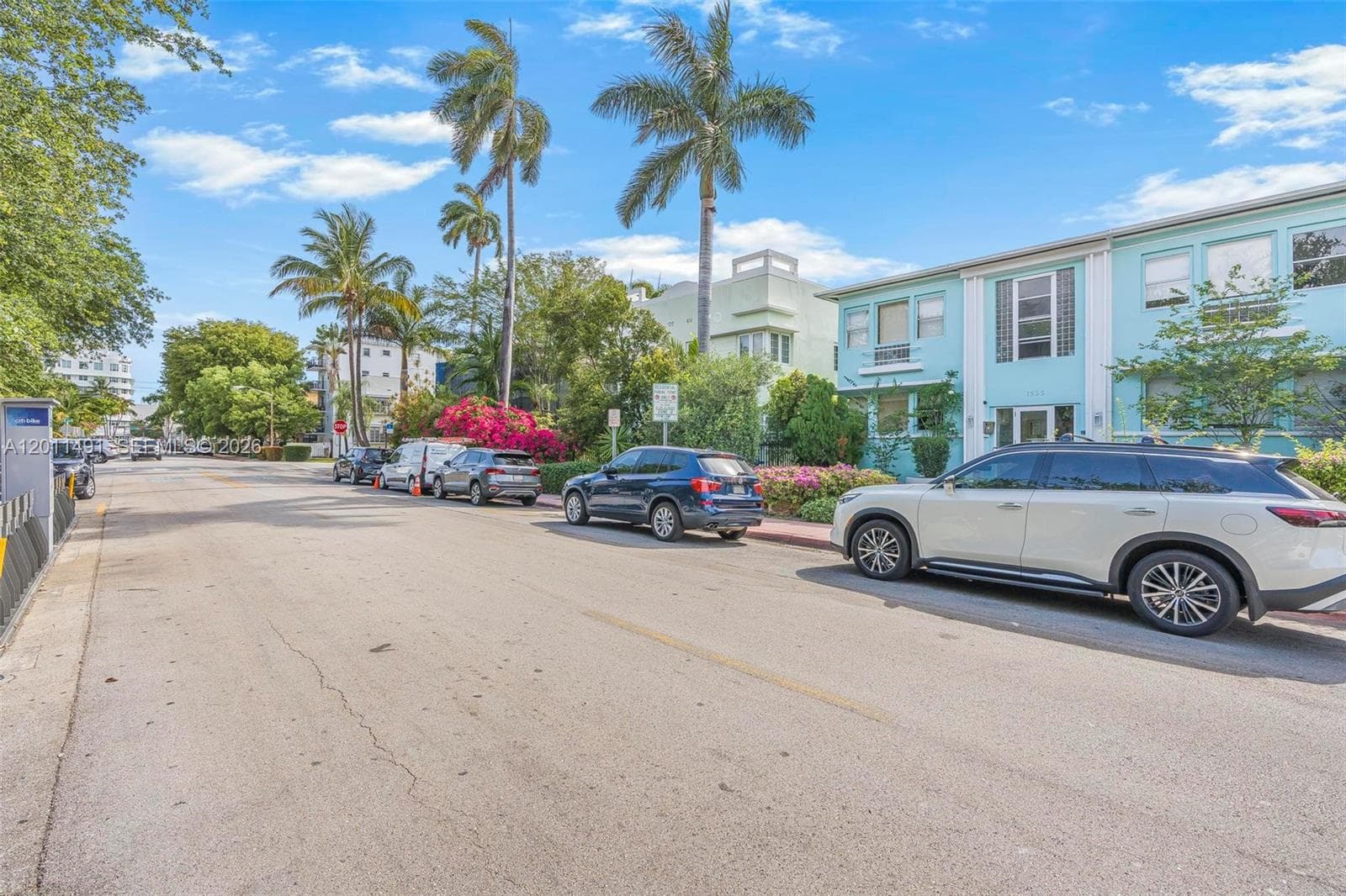 SOBE PHOENIX CONDO · #209 in Miami Beach - Photo 23