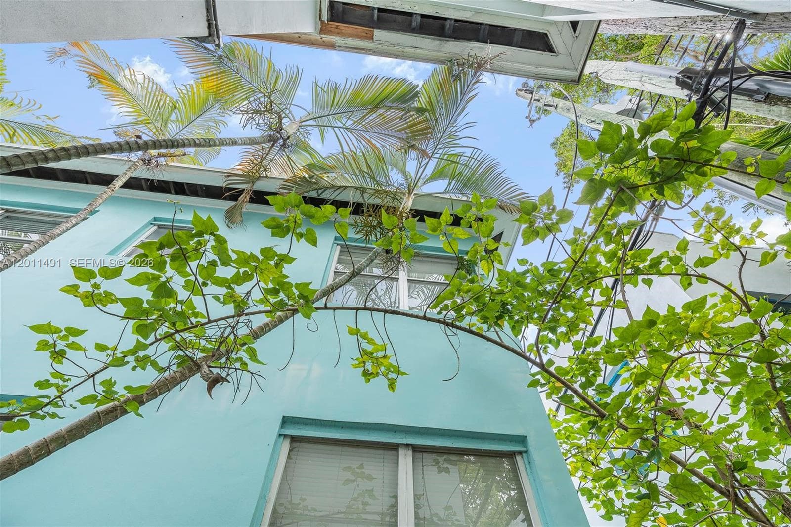 SOBE PHOENIX CONDO · #209 in Miami Beach - Photo 26