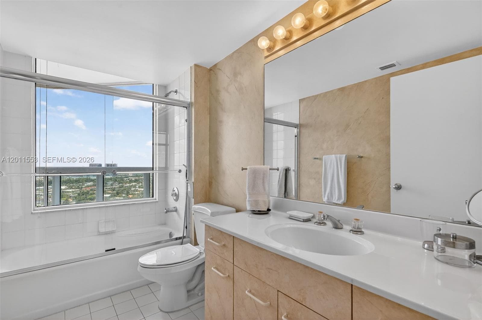 2nd Bathroom