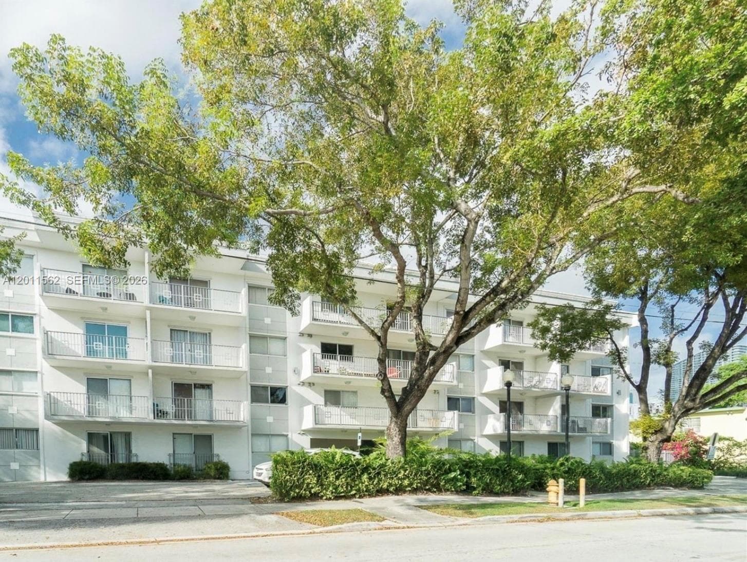 BRICKELL WEST CONDO · #107 in Miami - Photo 5