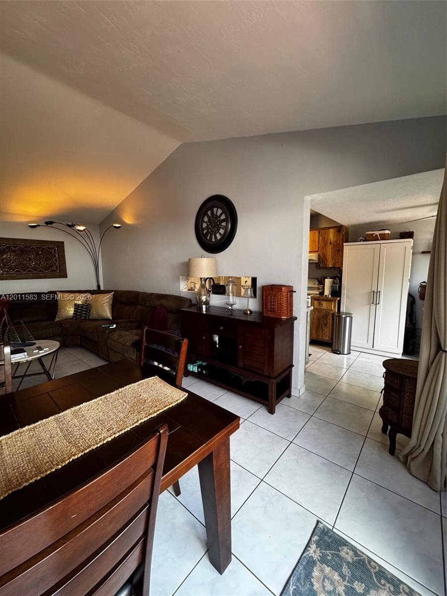12316 SW 119th Ln photo 9