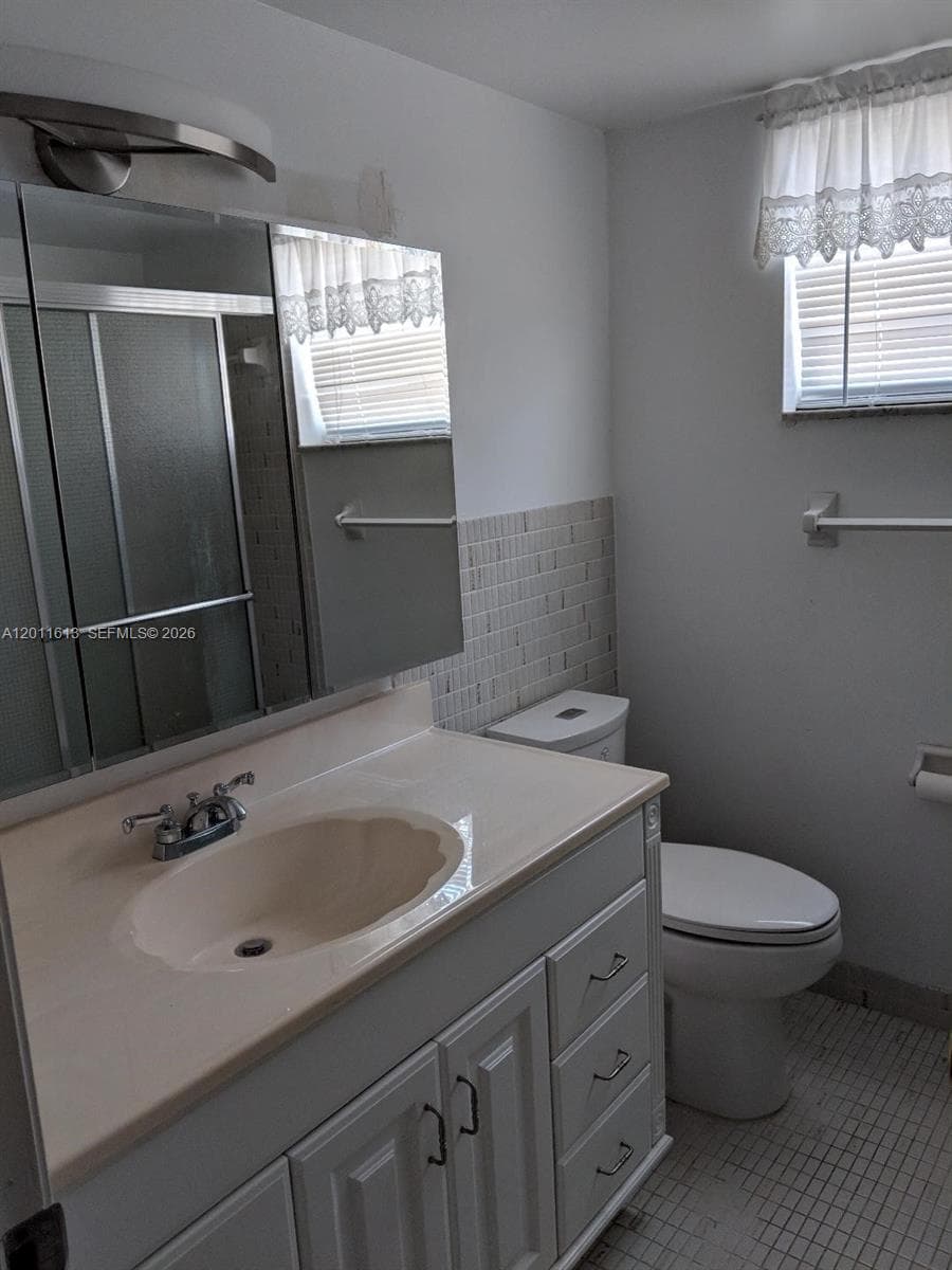 TURF CONDO · #209 in Hallandale Beach - Photo 6