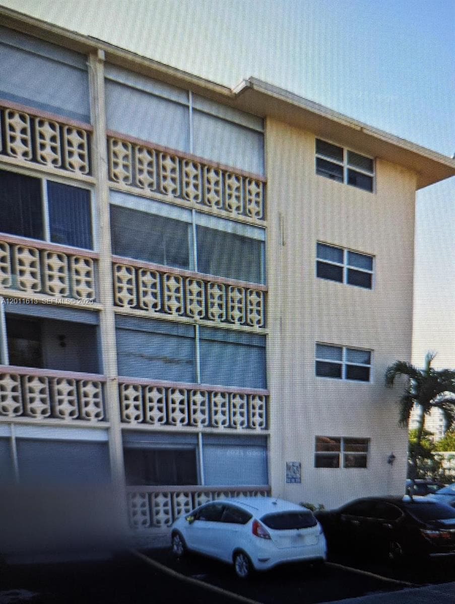TURF CONDO · #209 in Hallandale Beach - Photo 1