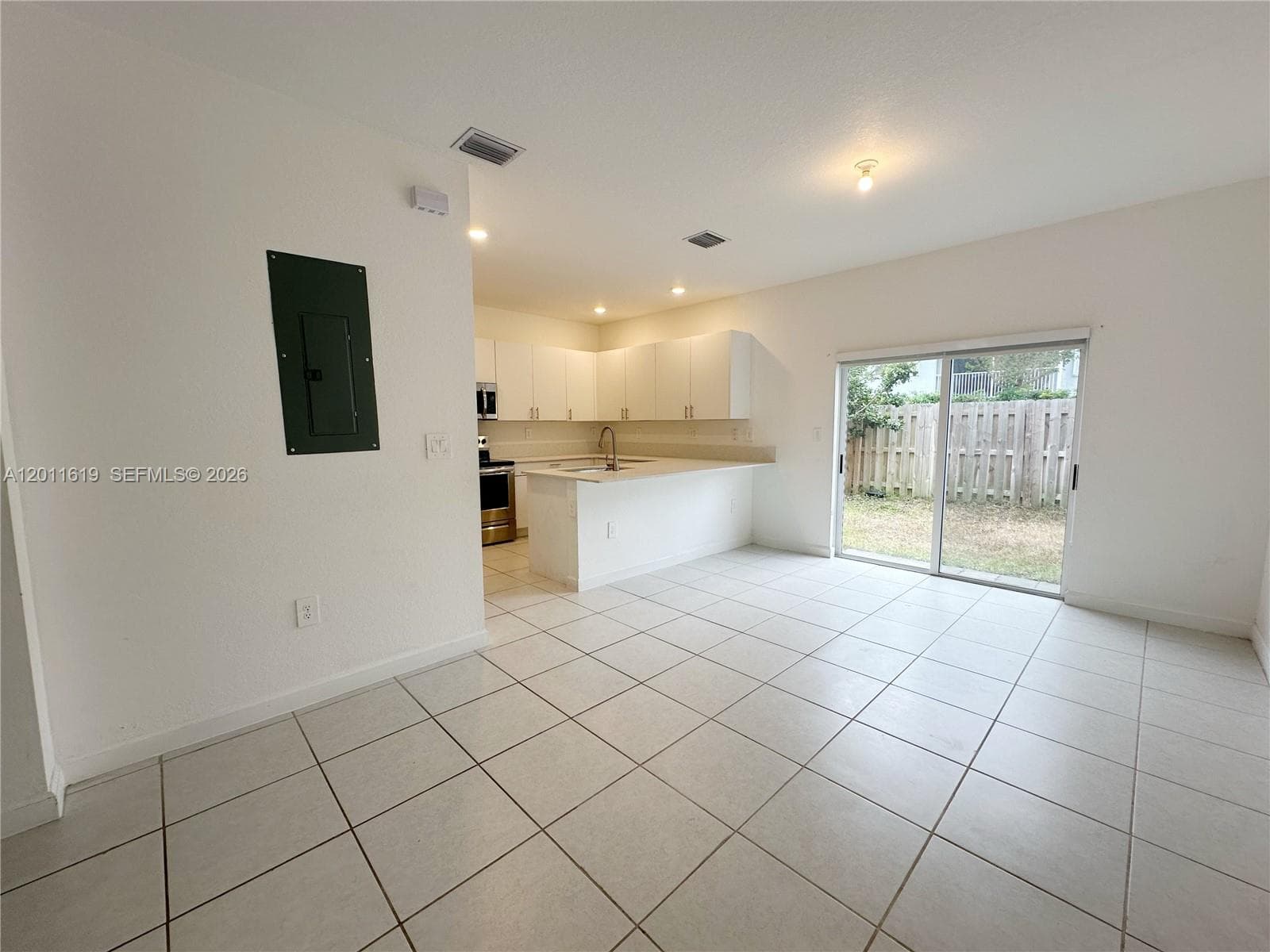 1684 SE 26th Ter #1684 photo 6