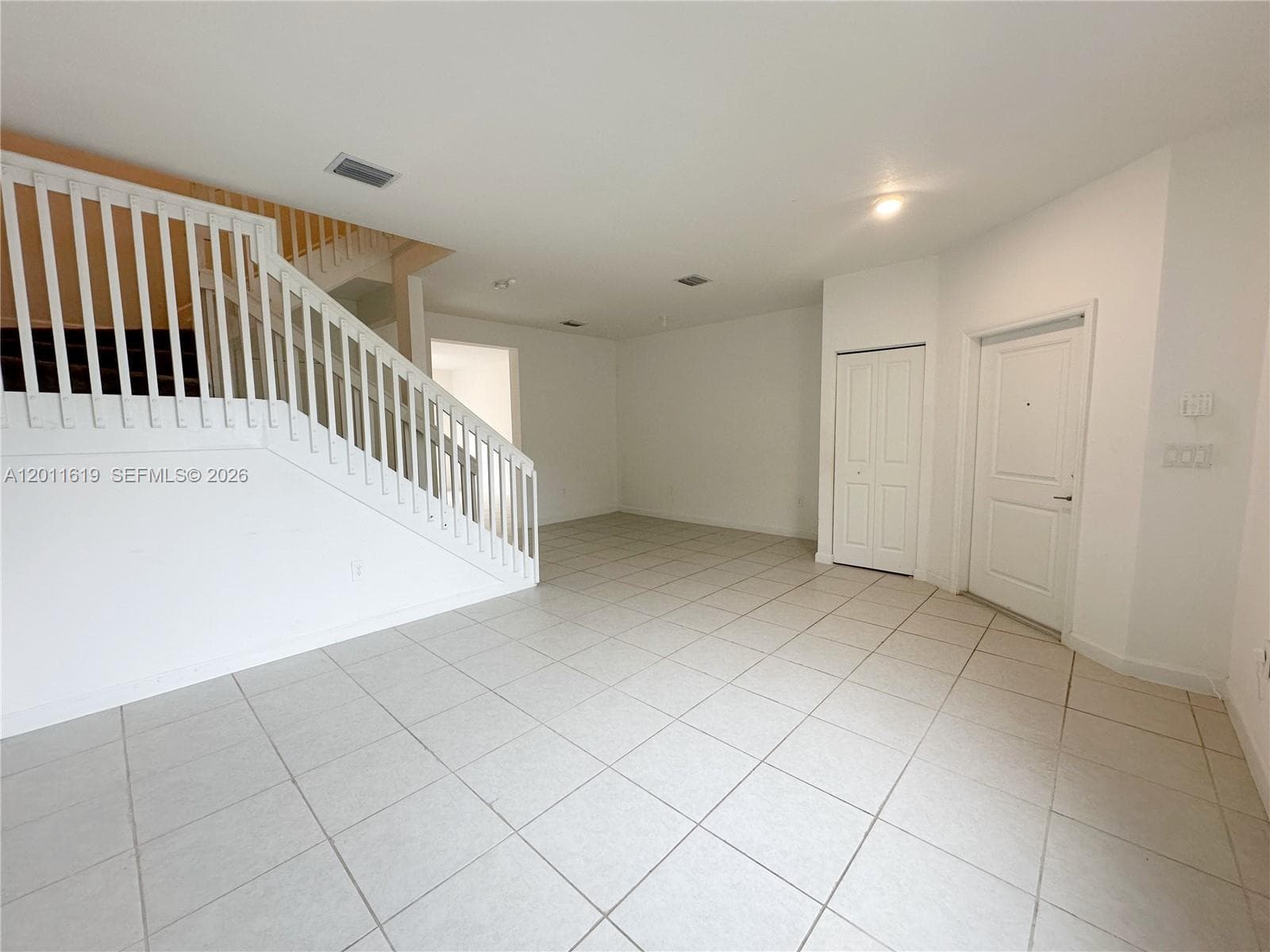 1684 SE 26th Ter #1684 photo 3
