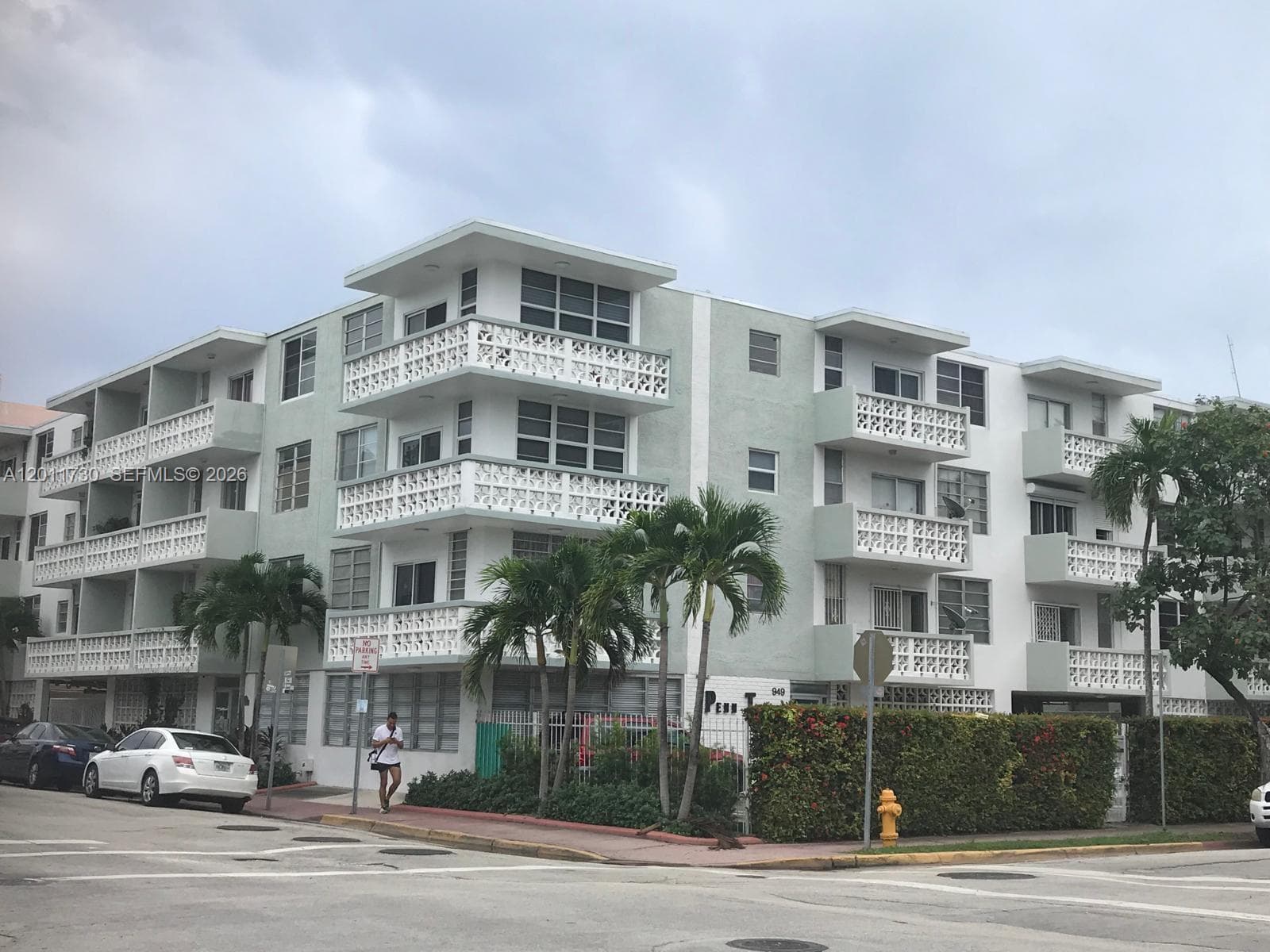 PENN 10 MANOR CONDO · #309 in Miami Beach - Photo 1