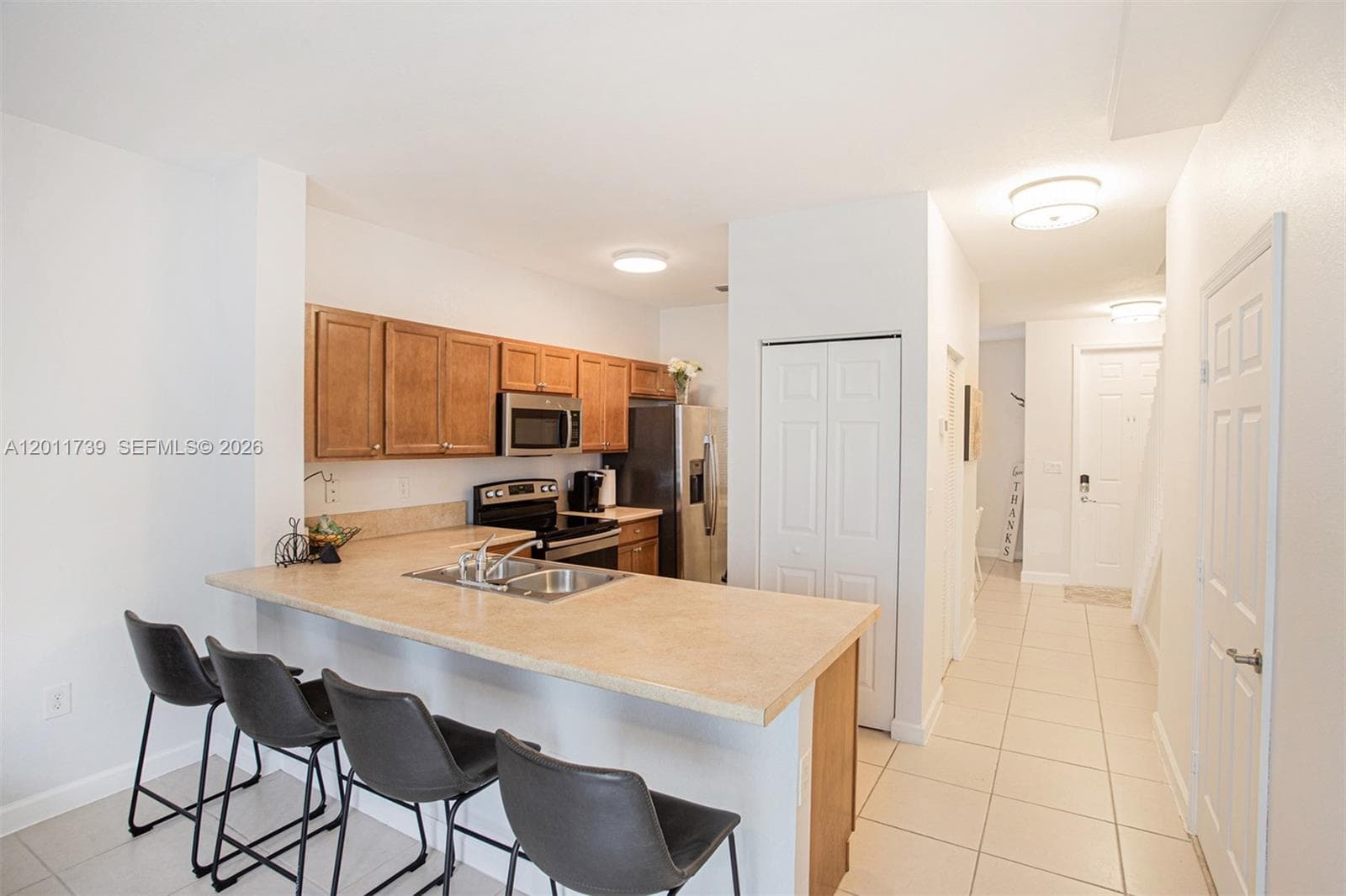 132 SE 28th Pl #7 photo 4