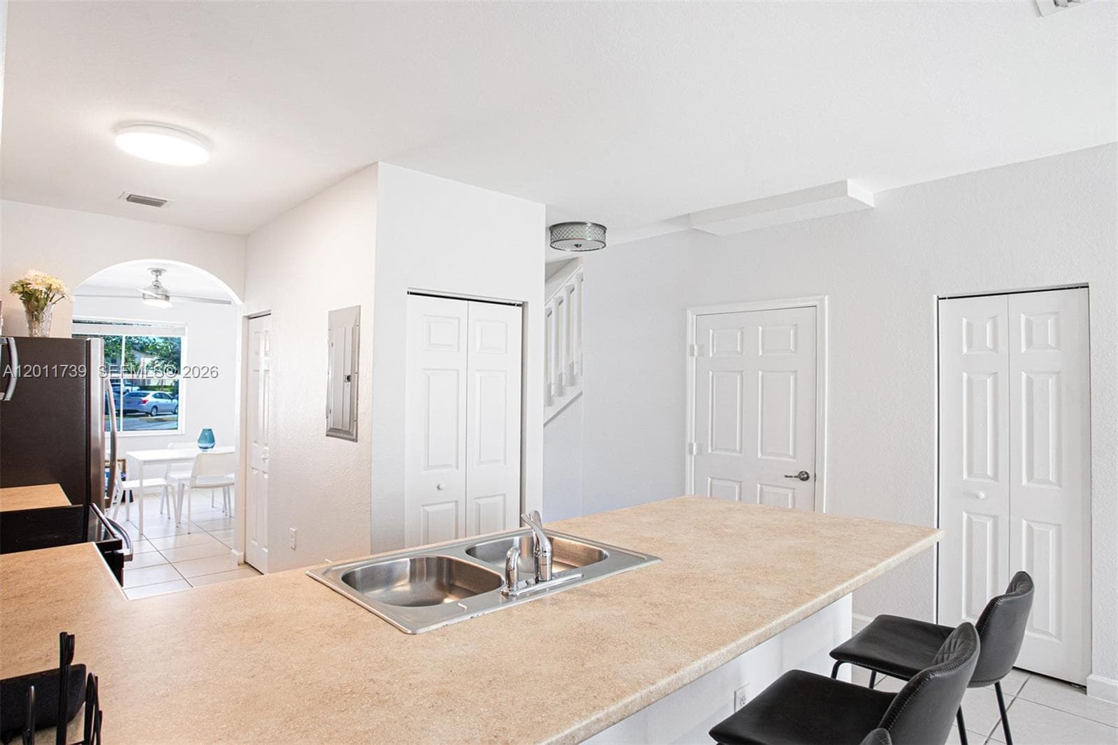132 SE 28th Pl #7 photo 8
