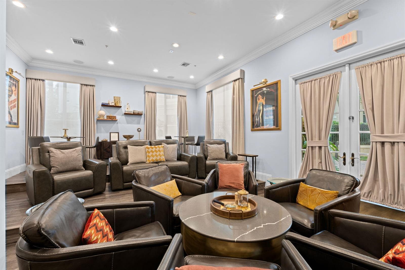 Entertaiment lounge