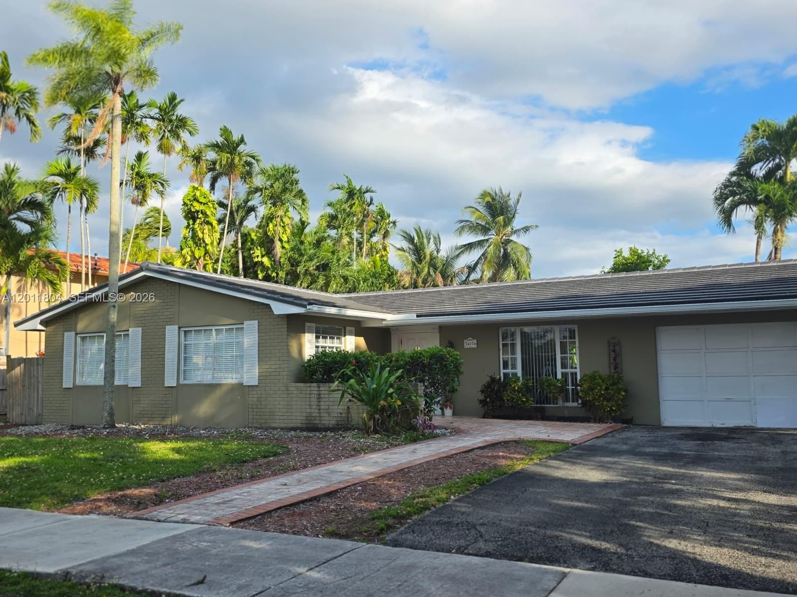 14020 SW 83rd St photo 17
