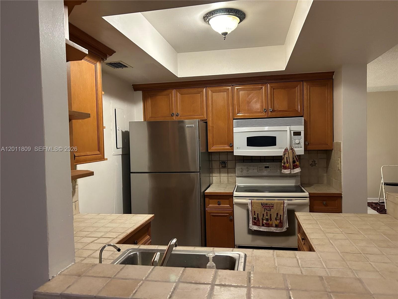 VERSAILLE GARDENS I CONDO · #202 in Miami - Photo 6