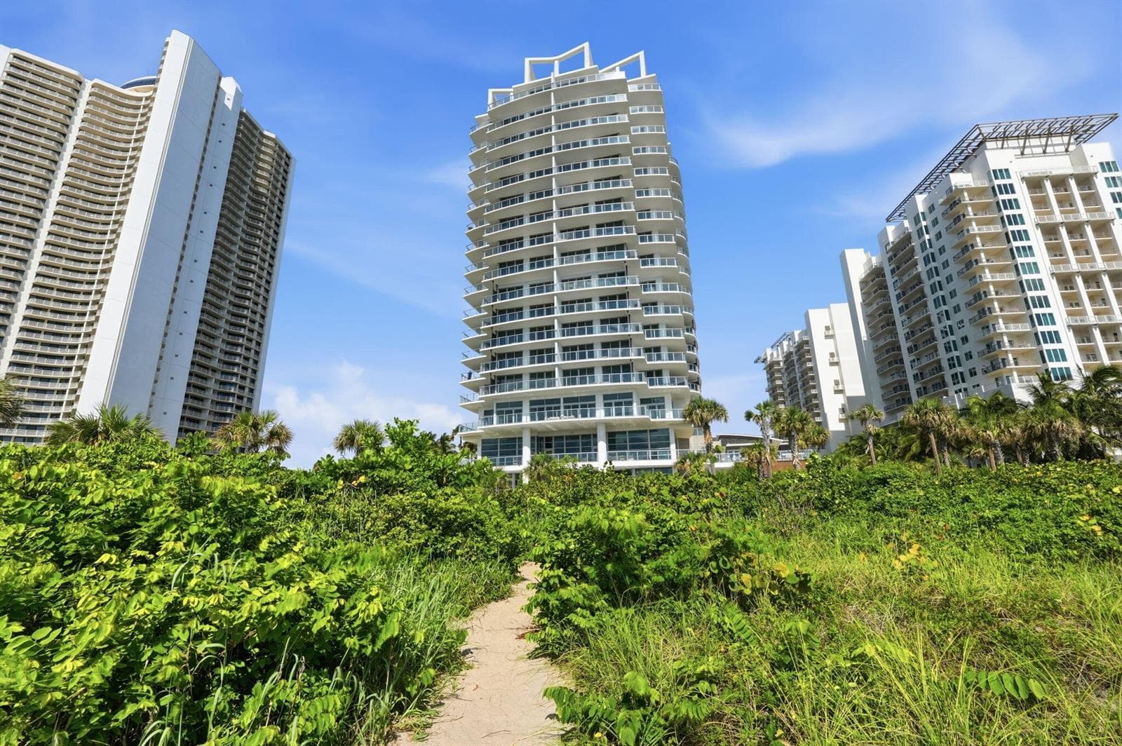 67-web-or-mls-3100_N_Ocean_Dr_Unit_H1701