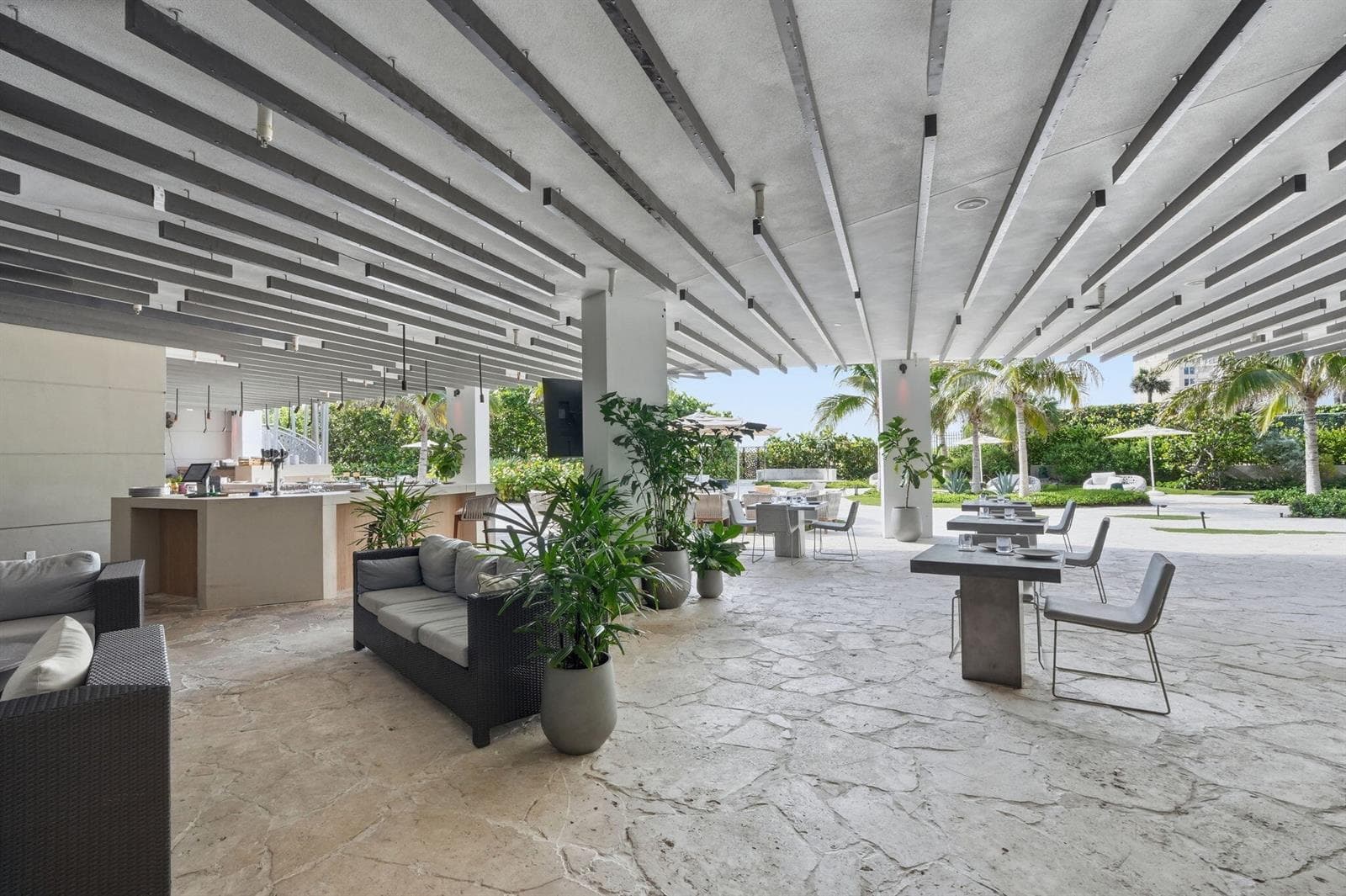 40-web-or-mls-3100_N_Ocean_Dr_Unit_H1701