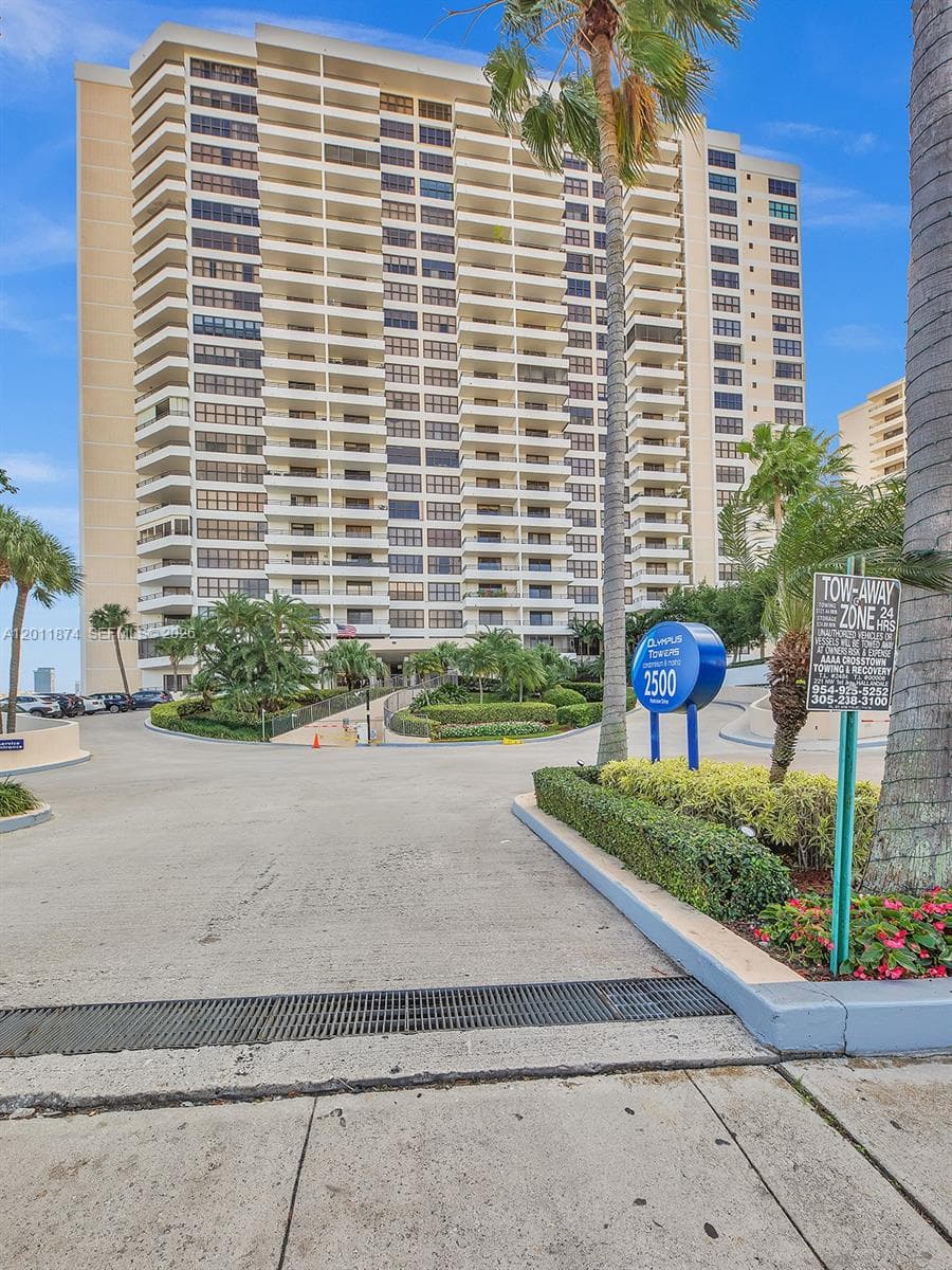 OLYMPUS CONDO PHASE · #1219 in Hallandale Beach - Photo 30