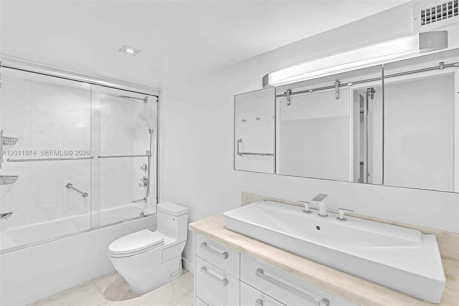 OLYMPUS CONDO PHASE · #1219 in Hallandale Beach - Photo 25