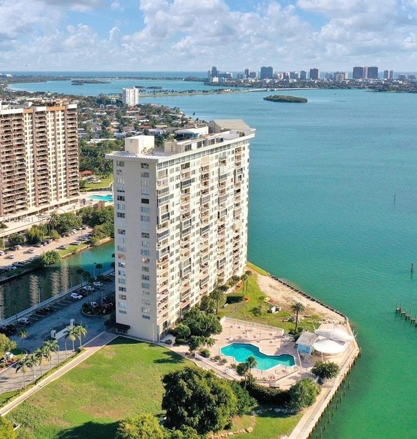 JOCKEY CLUB CONDO · #2H in Miami - Photo 3