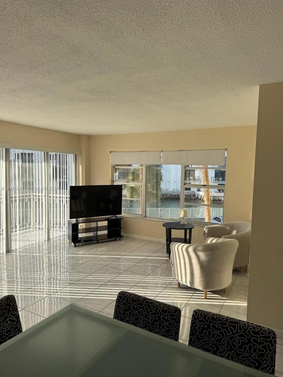 JOCKEY CLUB CONDO · #2H in Miami - Photo 10